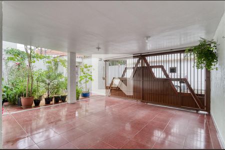 Casa à venda com 3 quartos, 250m² em Jardim Caravelas, São Paulo