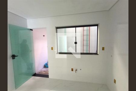 Casa à venda com 3 quartos, 75m² em São Lucas, São Paulo