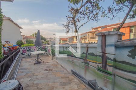 Casa de condomínio à venda com 141m², 3 quartos e 2 vagas Casa de condomínio à venda com 141m², 3 quartos e 2 vagasÁrea comum