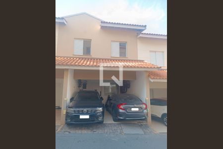 Casa de condomínio à venda com 141m², 3 quartos e 2 vagas Casa de condomínio à venda com 141m², 3 quartos e 2 vagasFachada