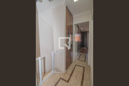 Casa de condomínio à venda com 141m², 3 quartos e 2 vagas Casa de condomínio à venda com 141m², 3 quartos e 2 vagasCorredor