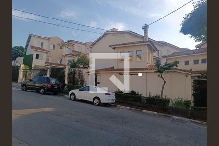 Casa de condomínio à venda com 141m², 3 quartos e 2 vagas Casa de condomínio à venda com 141m², 3 quartos e 2 vagasÁrea comum
