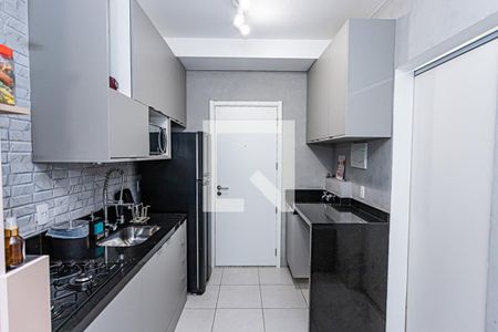 cozinha  de apartamento para alugar com 1 quarto, 42m² em Vila Palmeiras, São Paulo