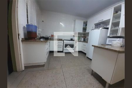 Casa à venda com 3 quartos, 172m² em Casa Branca, Santo André