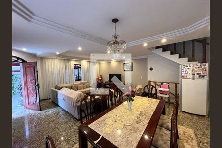 Casa à venda com 4 quartos, 327m² em Jardim Vila Galvao, Guarulhos