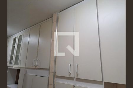 Apartamento à venda com 2 quartos, 58m² em Jardim Santa Josefina, São Paulo