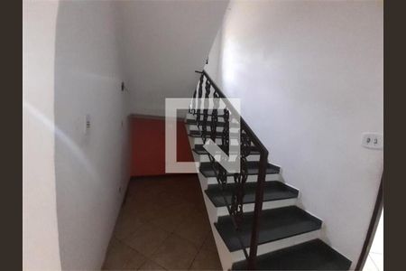 Casa à venda com 3 quartos, 120m² em Vila Yolanda, Osasco