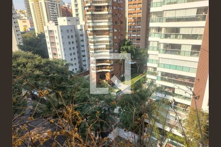 Apartamento à venda com 4 quartos, 243m² em Vila Uberabinha, São Paulo