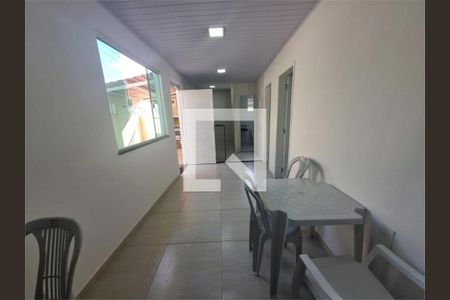 Casa à venda com 2 quartos, 170m² em Olaria, Rio de Janeiro