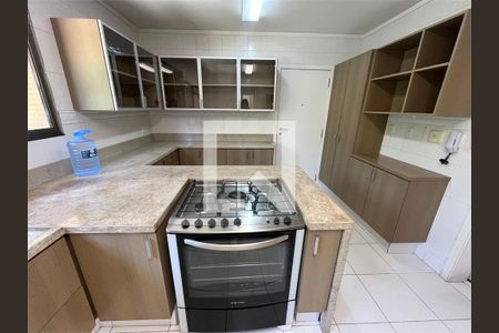 Apartamento à venda com 3 quartos, 170m² em Vila Albertina, São Paulo