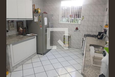 Casa à venda com 3 quartos, 200m² em Penha, Rio de Janeiro