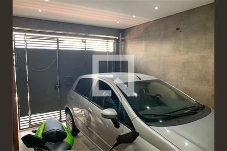 Casa à venda com 3 quartos, 260m² em Quarta Parada, São Paulo