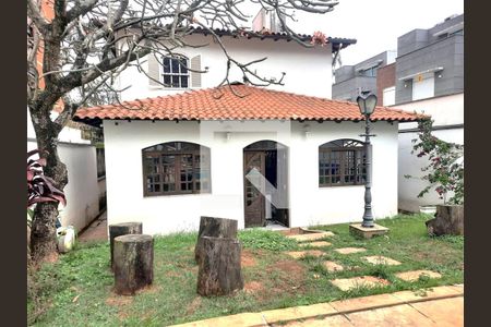 Casa à venda com 4 quartos, 320m² em Santo Amaro, São Paulo