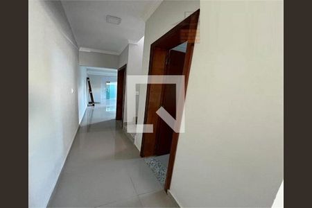 Casa à venda com 3 quartos, 117m² em Jardim Santa Terezinha, Taboão da Serra