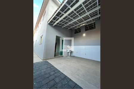 Casa à venda com 3 quartos, 117m² em Jardim Santa Terezinha, Taboão da Serra