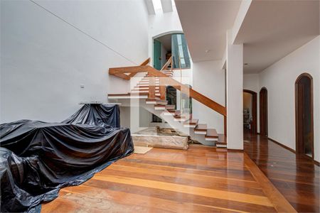 Casa à venda com 5 quartos, 930m² em Jardim Prudência, São Paulo