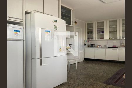 Apartamento à venda com 3 quartos, 217m² em Vila Pauliceia, São Paulo