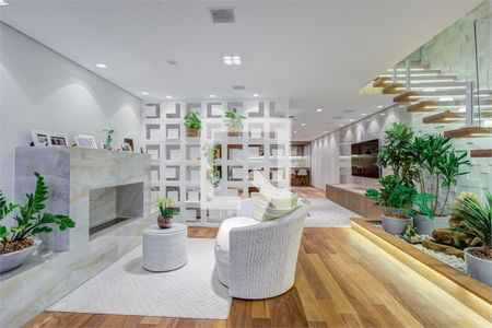 Casa à venda com 2 quartos, 281m² em Vila Anhanguera, São Paulo