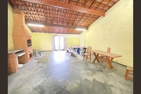 Casa à venda com 4 quartos, 130m² em Conceição, Diadema