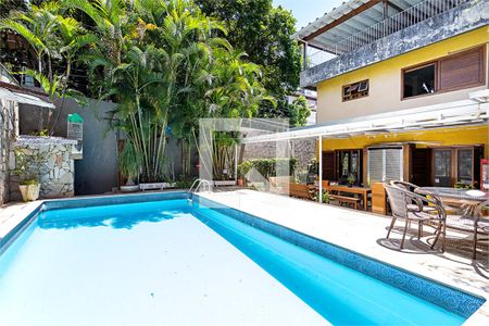 Casa à venda com 3 quartos, 399m² em Jardim Prudência, São Paulo