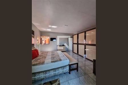 Casa à venda com 3 quartos, 125m² em Taboão, Diadema