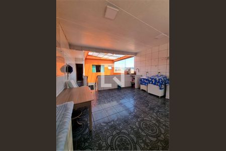 Casa à venda com 3 quartos, 125m² em Taboão, Diadema