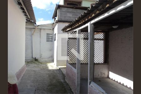 Casa à venda com 3 quartos, 650m² em Km 18, Osasco