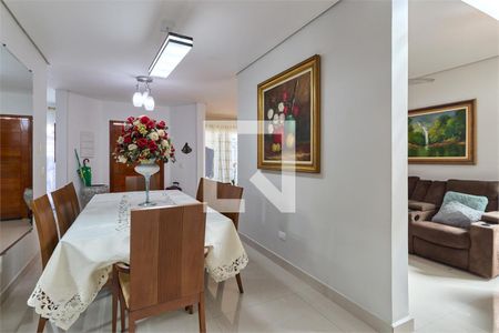 Casa à venda com 4 quartos, 260m² em Campo Grande, São Paulo