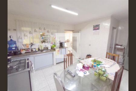 Casa à venda com 6 quartos, 190m² em Jardim Guairaca, São Paulo