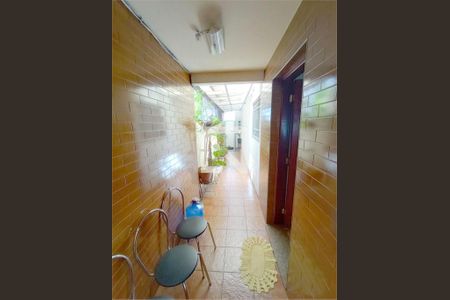 Casa à venda com 6 quartos, 190m² em Jardim Guairaca, São Paulo