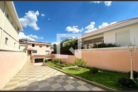 Casa à venda com 3 quartos, 241m² em Vila Madalena, São Paulo