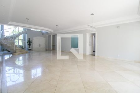 Sala de casa de condomínio para alugar com 5 quartos, 690m² em Loteamento Alphaville Campinas, Campinas