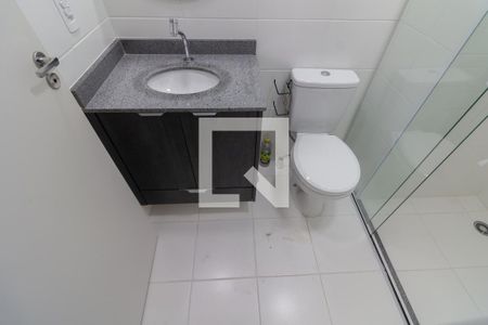 Banheiro de apartamento para alugar com 1 quarto, 24m² em Butantã, São Paulo