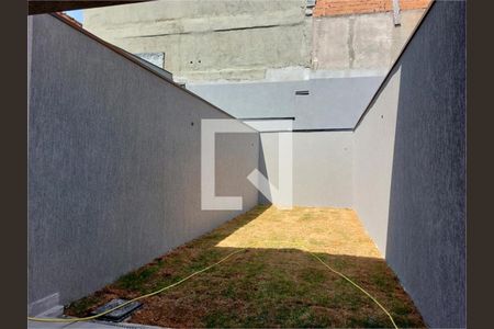 Casa à venda com 3 quartos, 160m² em Vila Carbone, São Paulo