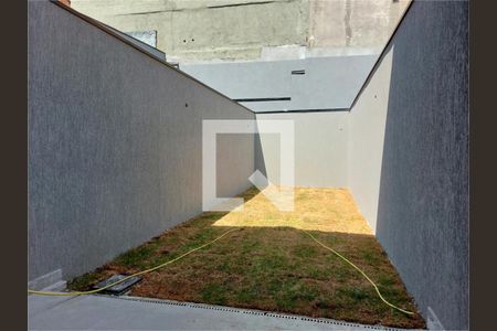 Casa à venda com 3 quartos, 160m² em Vila Carbone, São Paulo