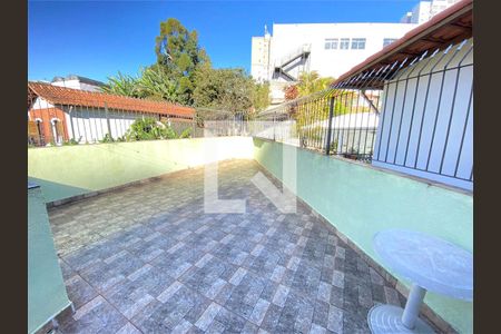 Casa à venda com 6 quartos, 354m² em Centro, Diadema