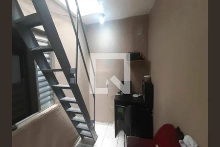 Casa à venda com 3 quartos, 130m² em Casa Grande, Diadema