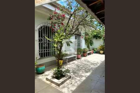 Casa à venda com 2 quartos, 130m² em Jardim Campo Grande, São Paulo