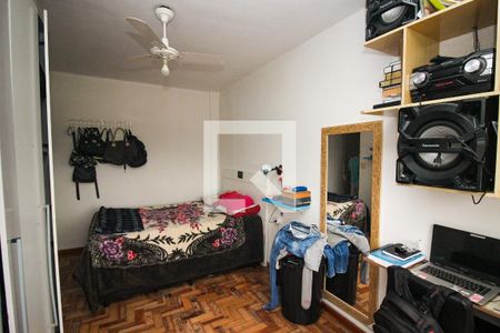 Quarto 1 de apartamento à venda com 2 quartos, 60m² em Cristal, Porto Alegre