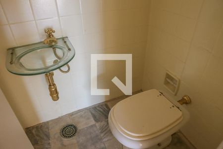 Lavabo de apartamento para alugar com 3 quartos, 119m² em Perdizes, São Paulo