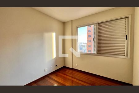 quarto de apartamento à venda com 4 quartos, 130m² em Buritis, Belo Horizonte