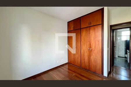 quarto de apartamento à venda com 4 quartos, 130m² em Buritis, Belo Horizonte