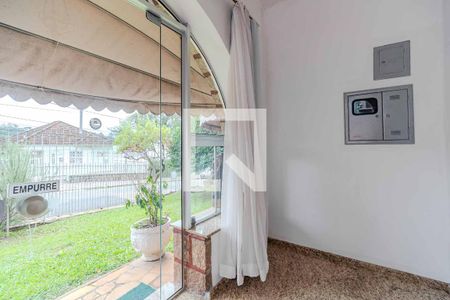 Sala de casa à venda com 6 quartos, 206m² em Santa Tereza, Porto Alegre