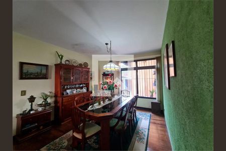 Casa à venda com 3 quartos, 222m² em Jardim Santa Helena, São Paulo