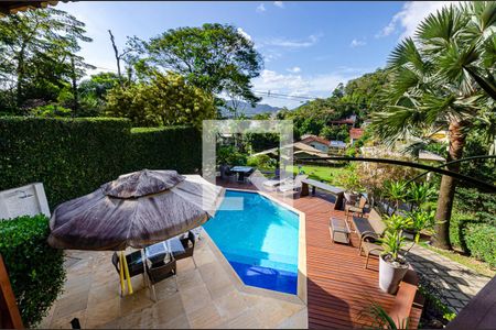 Sala Vista de casa à venda com 4 quartos, 600m² em Engenho do Mato, Niterói