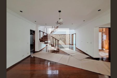 Sala de casa para alugar com 3 quartos, 348m² em Vila Romero, São Paulo