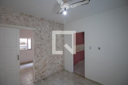 Sala de casa para alugar com 1 quarto, 66m² em Mutuaguaçu, São Gonçalo