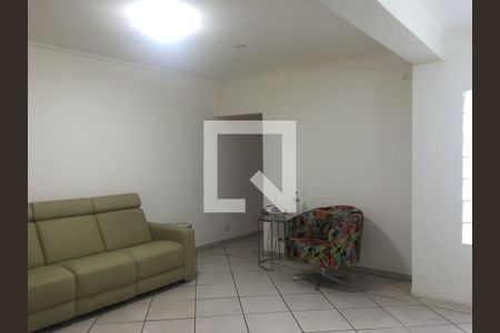 Casa à venda com 3 quartos, 140m² em Santa Teresinha, São Paulo