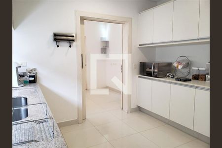 Casa à venda com 5 quartos, 380m² em Alphaville Residencial Um, Barueri