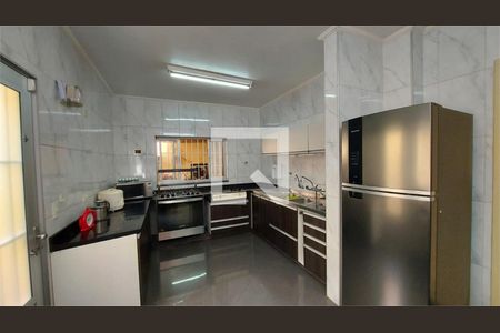 Casa à venda com 4 quartos, 325m² em Vila Clementino, São Paulo